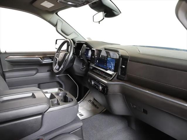 2022 Chevrolet Silverado 1500 4WD Crew Cab Short Bed LT with 2FL