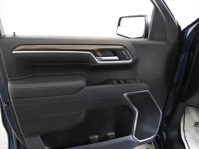2022 Chevrolet Silverado 1500 4WD Crew Cab Short Bed LT with 2FL
