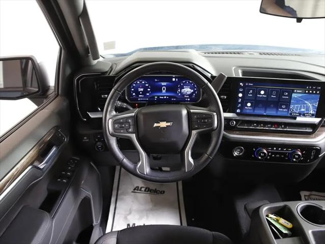 2022 Chevrolet Silverado 1500 4WD Crew Cab Short Bed LT with 2FL