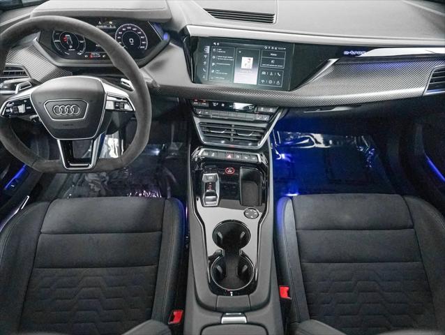 2024 Audi e-tron GT Prestige quattro