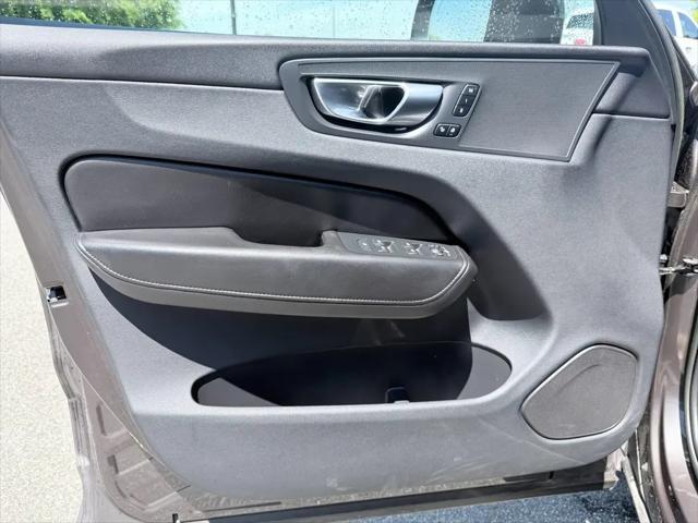 2023 Volvo XC60 B5 Core