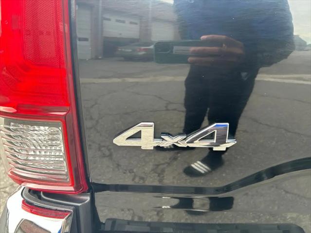 2020 Toyota Tacoma SR5 V6
