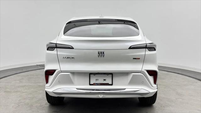 2024 Buick NV Avenir FWD