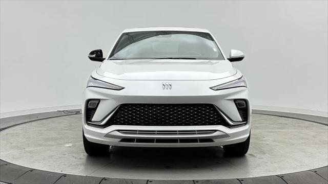 2024 Buick NV Avenir FWD
