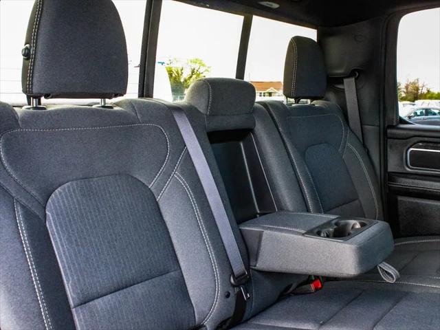 2024 Ram 1500 Big Horn Crew Cab 4x4 5'7" Box