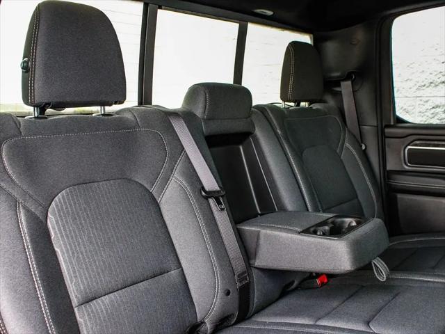 2024 Ram 1500 Big Horn Crew Cab 4x4 5'7" Box