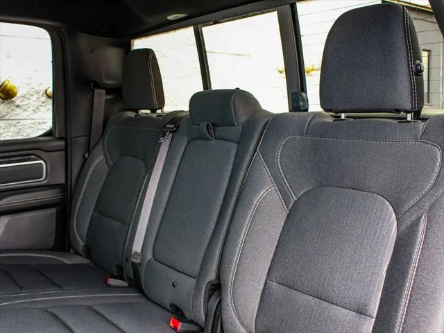 2022 Ram 1500 Big Horn Crew Cab 4x4 5'7" Box