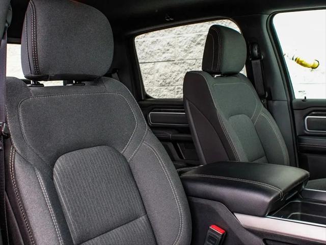 2022 Ram 1500 Big Horn Crew Cab 4x4 5'7" Box