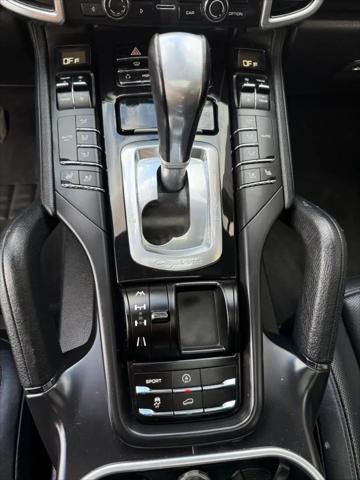 2012 Porsche Cayenne Cayenne