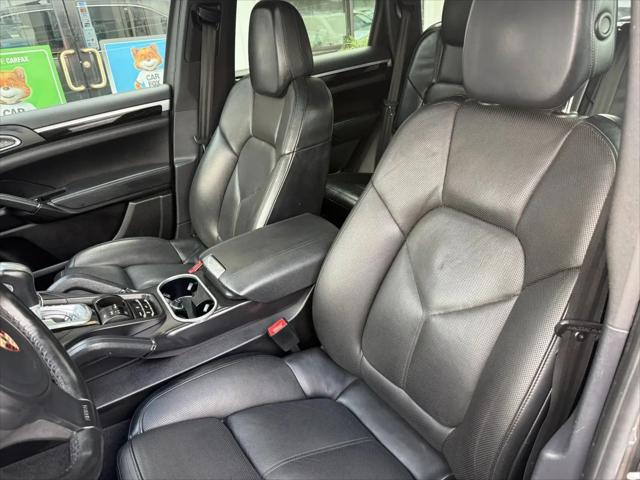 2012 Porsche Cayenne Cayenne