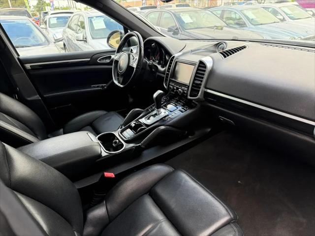 2012 Porsche Cayenne Cayenne