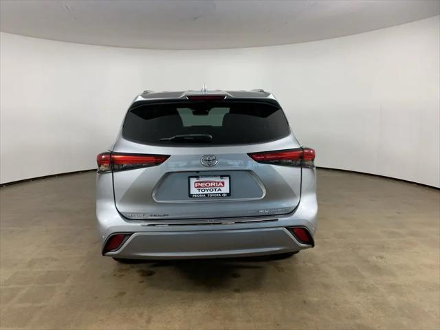 2022 Toyota Highlander Platinum