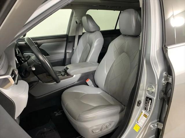 2022 Toyota Highlander Platinum