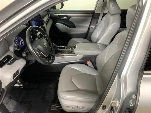 2022 Toyota Highlander Platinum