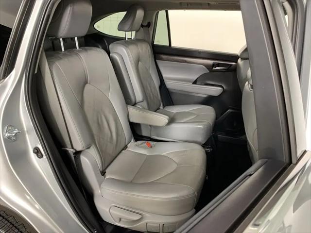 2022 Toyota Highlander Platinum