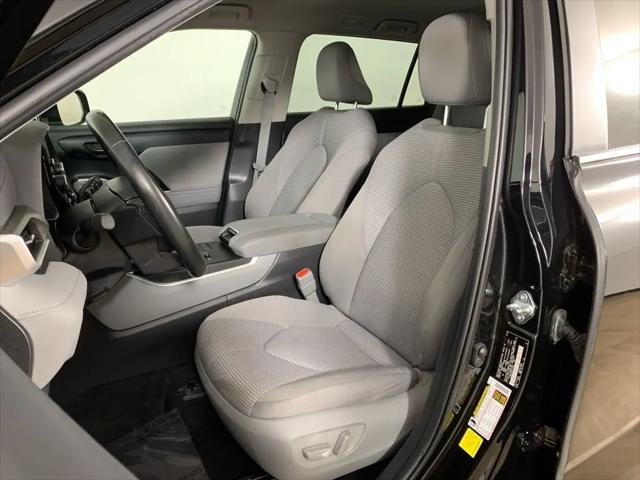 2023 Toyota Highlander Hybrid LE