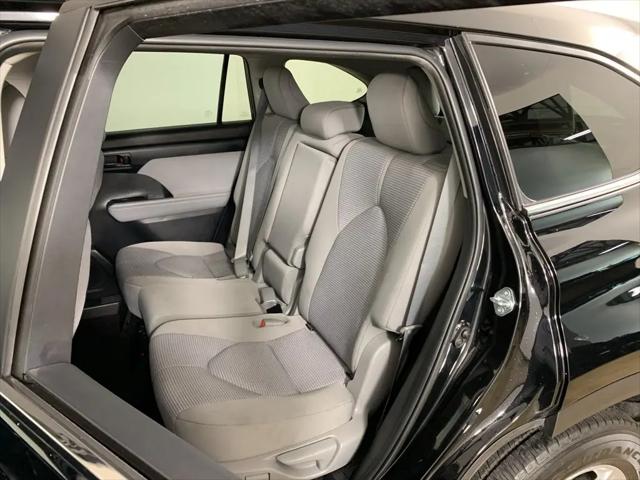 2023 Toyota Highlander Hybrid LE