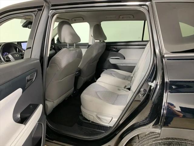 2023 Toyota Highlander Hybrid LE