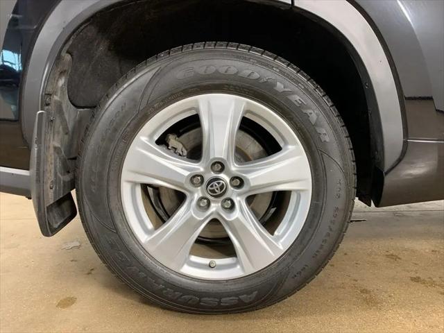 2023 Toyota Highlander Hybrid LE