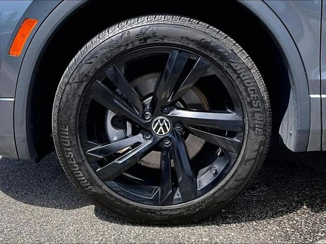 2023 Volkswagen Tiguan 2.0T SE R-Line Black