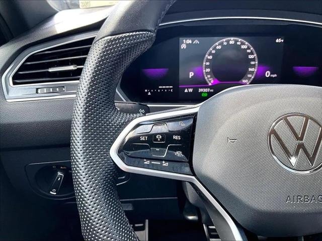 2023 Volkswagen Tiguan 2.0T SE R-Line Black