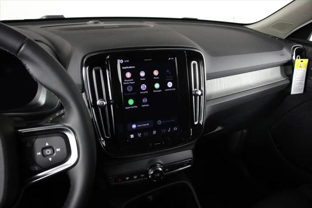 2026 Volvo XC40 Ultra, B5 AWD Gas (mild hybrid), Dark