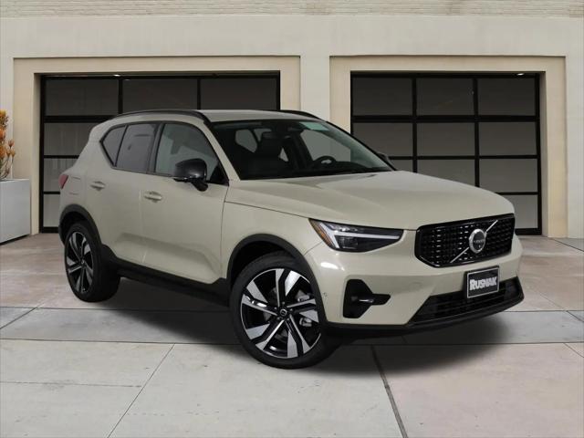 2026 Volvo XC40 Ultra, B5 AWD Gas (mild hybrid), Dark