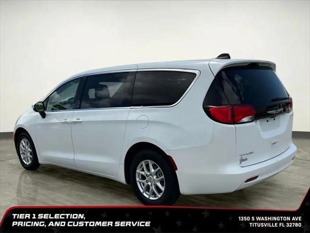 2023 Chrysler Voyager LX