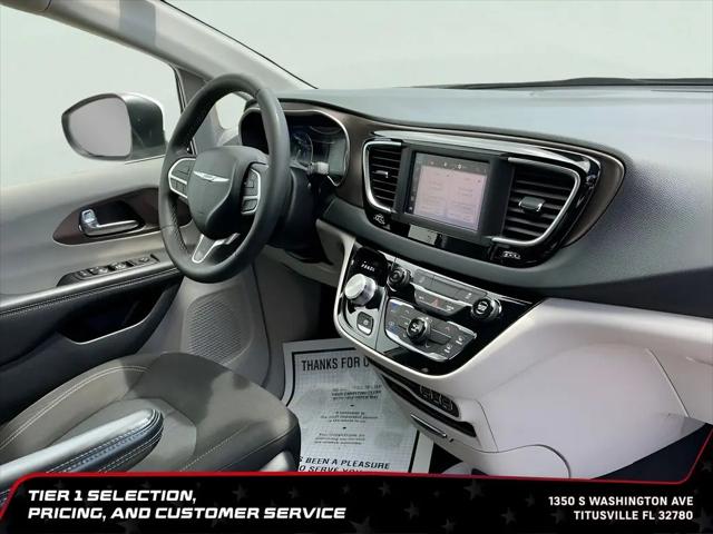2023 Chrysler Voyager LX