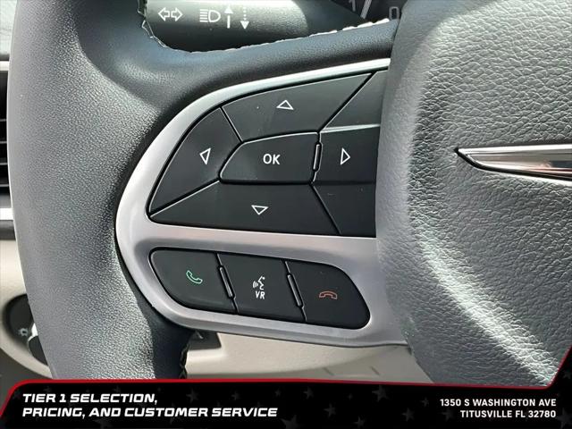 2023 Chrysler Voyager LX