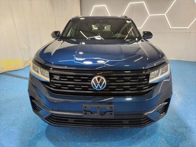 2023 Volkswagen Atlas Cross Sport 2.0T SEL R-Line Black
