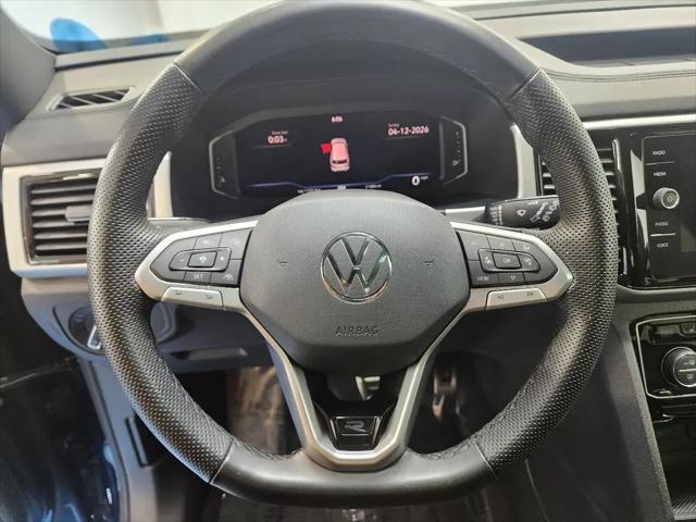 2023 Volkswagen Atlas Cross Sport 2.0T SEL R-Line Black