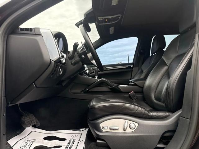 2017 Porsche Cayenne Cayenne