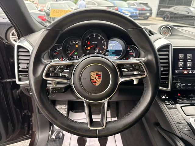 2017 Porsche Cayenne Cayenne