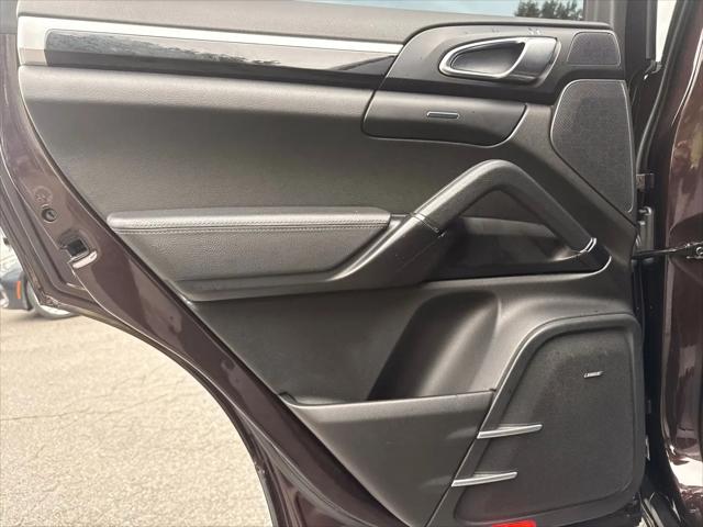2017 Porsche Cayenne Cayenne