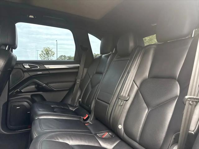 2017 Porsche Cayenne Cayenne
