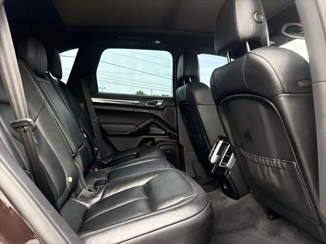 2017 Porsche Cayenne Cayenne