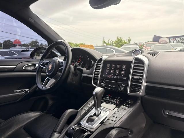 2017 Porsche Cayenne Cayenne