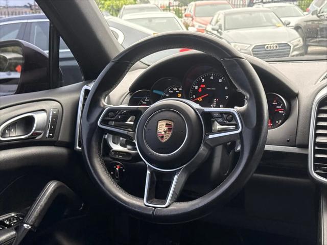2017 Porsche Cayenne Cayenne