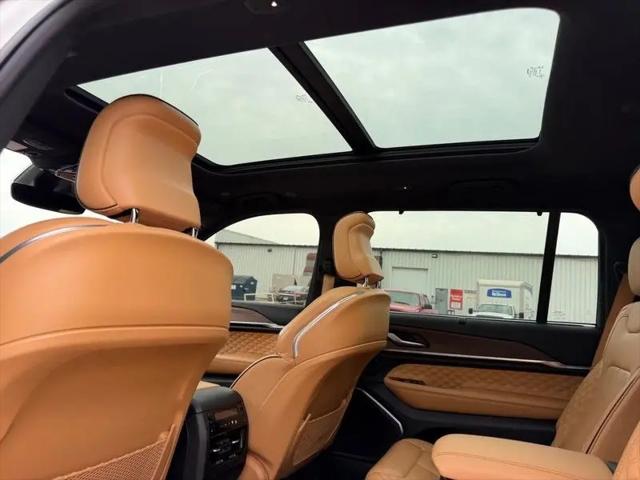 2023 Jeep Grand Cherokee L Summit 4x4