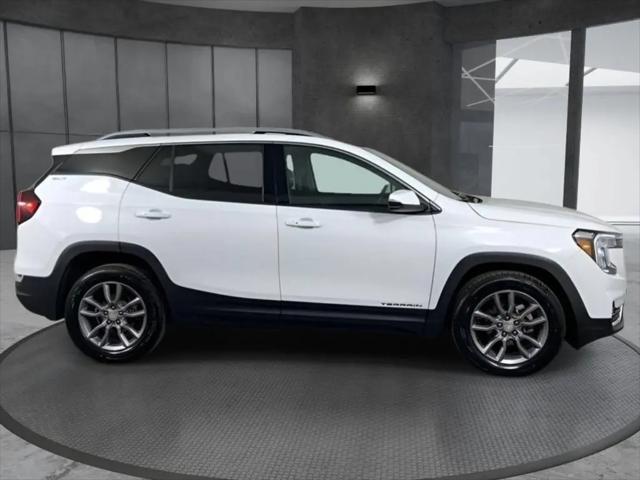2024 GMC Terrain FWD SLT