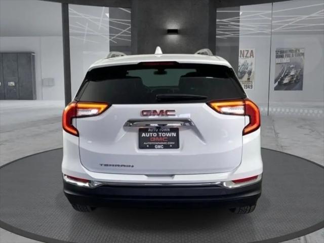 2024 GMC Terrain FWD SLT