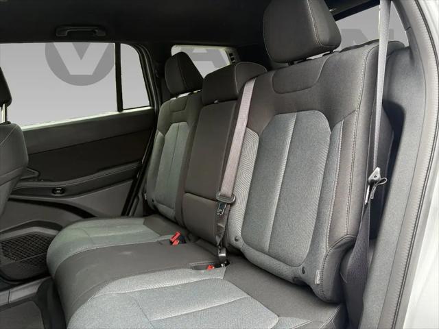 2026 Jeep Cherokee Laredo 4x4