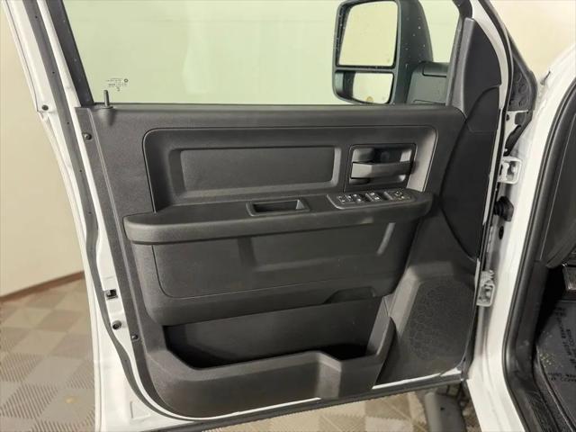 2026 Ram 3500 Tradesman Crew Cab 4x4 6'4" Box