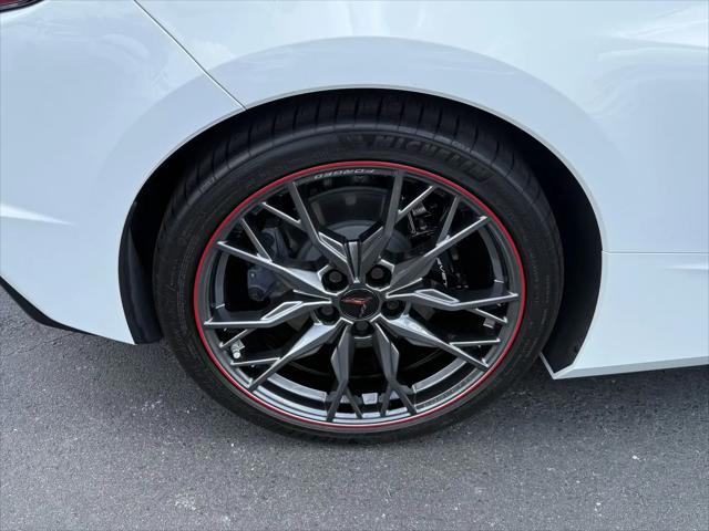 2024 Chevrolet Corvette Stingray RWD Convertible 2LT