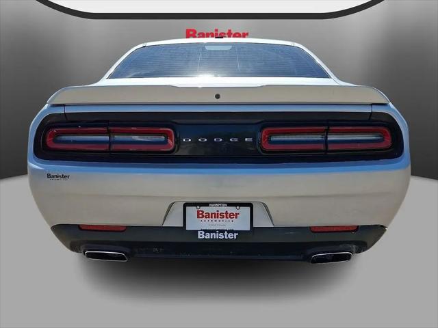 2021 Dodge Challenger SXT