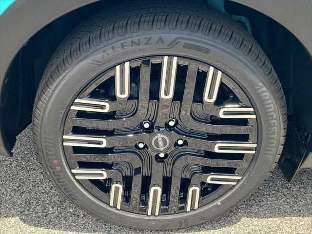 2026 Nissan LEAF PLATINUM+