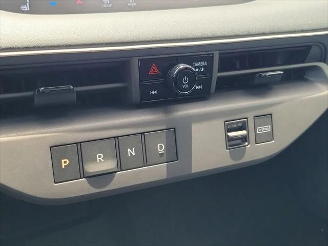 2026 Nissan LEAF PLATINUM+