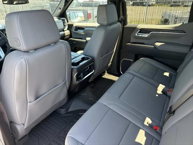 2026 GMC Sierra 1500 Crew Cab, Short Bed, SLT, 4WD