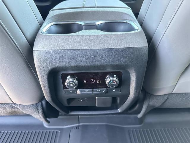 2026 GMC Acadia Elevation FWD